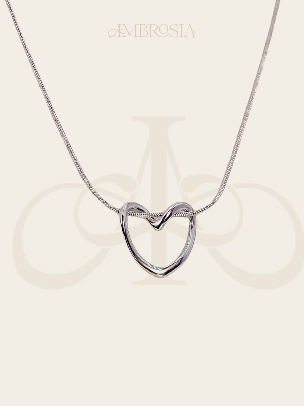 Amora Necklace